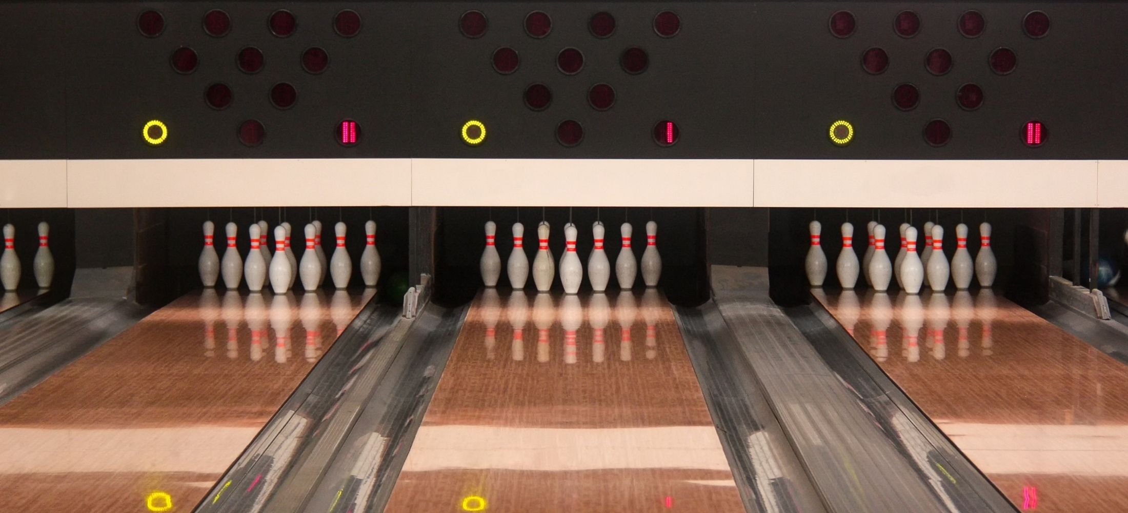 How to find the best bowling alley?